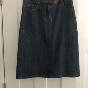 Denim skirt trimmed in red